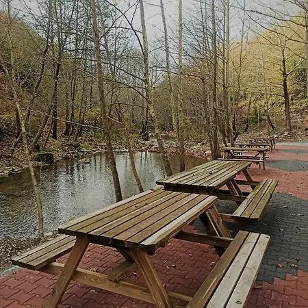 Kizkalesi & Restaurant *