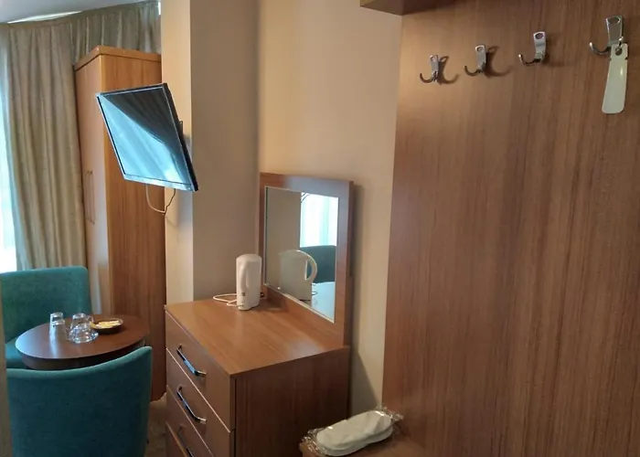 Kizkalesi & Restaurant *